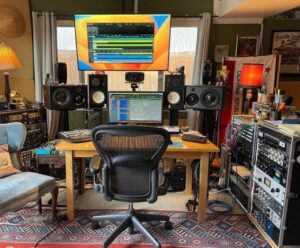 Dmc Mystic Music-studio-Hardware-Photos-image-0035-300x248 Music-studio-Hardware-Photos-image-0035  